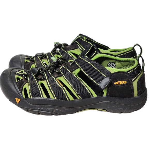 Keen Sandals Newport H2 Waterproof Women's Black/Green Hiking Shoes (size 6) - Picture 4 of 10